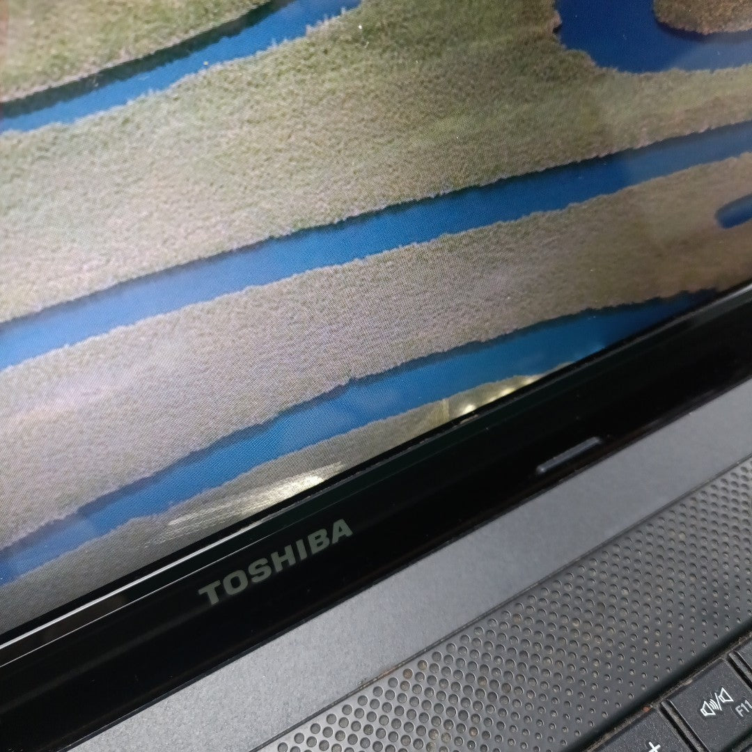 LAPTOP TOSHIBA "TOSHIBA 4GB A 5.9GB RAM, 250GB A 499GB DD" PROCESADOR CELERON, PENTIUM, AMD "4GB A 5.9GB RAM, 250GB A 499GB DD" (SEMINUEVO)