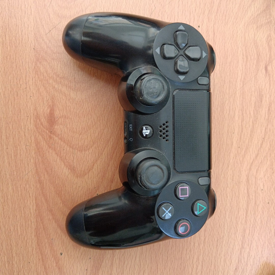 CONSOLA DE VIDEOJUEGO SONY PS4 SLIM 1 TB (SEMINUEVO)