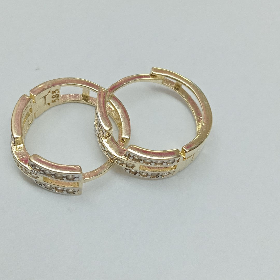HUGGIES ORO 14K 2.4 (NUEVO)
