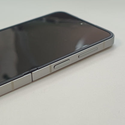 CELULAR SAMSUNG GALAXY Z FLIP6 SM-F741B (2024) 512 GB 12 GB RAM (SEMINUEVO)