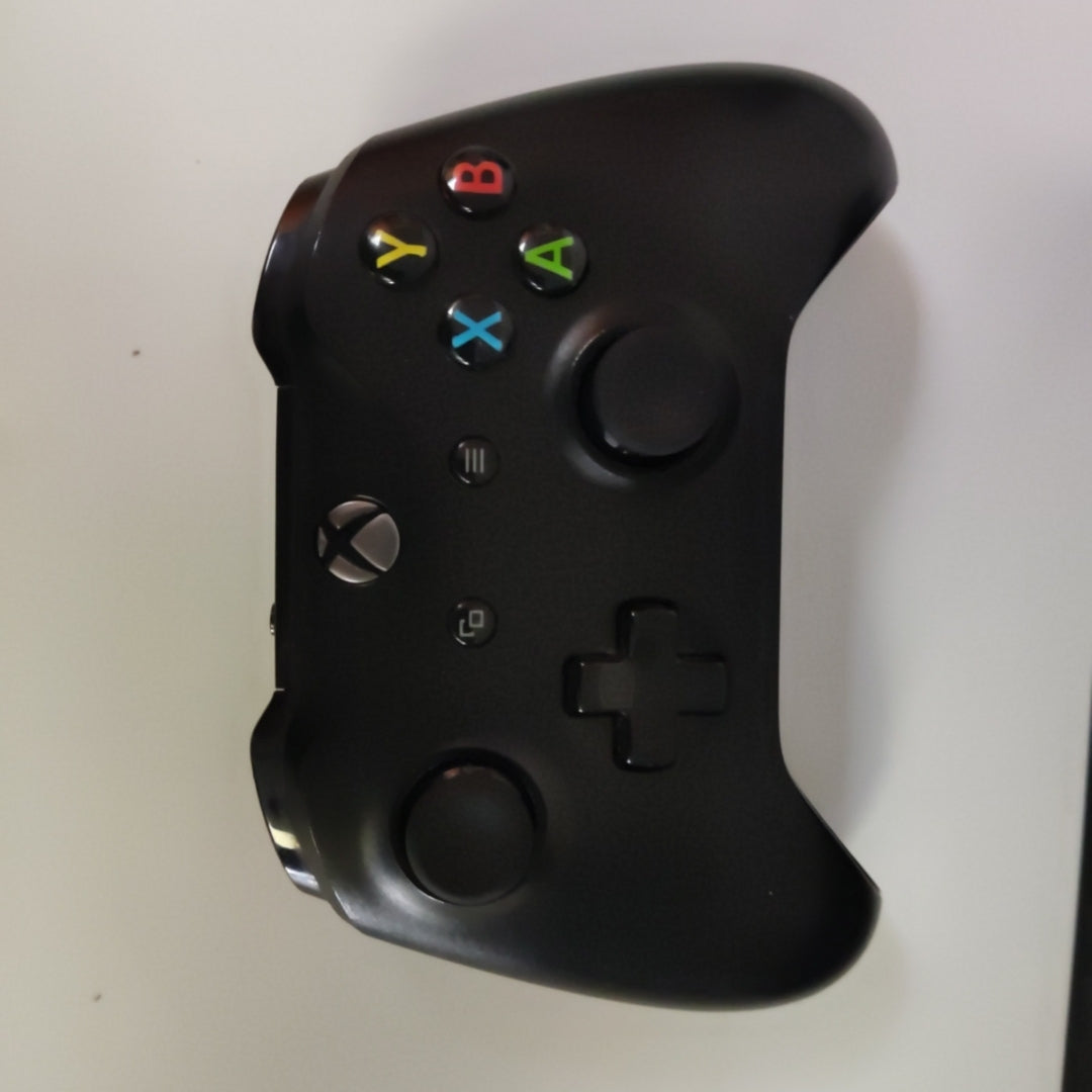 CONSOLA DE VIDEOJUEGO MICROSOFT XBOX ONE X 1 TB (SEMINUEVO)