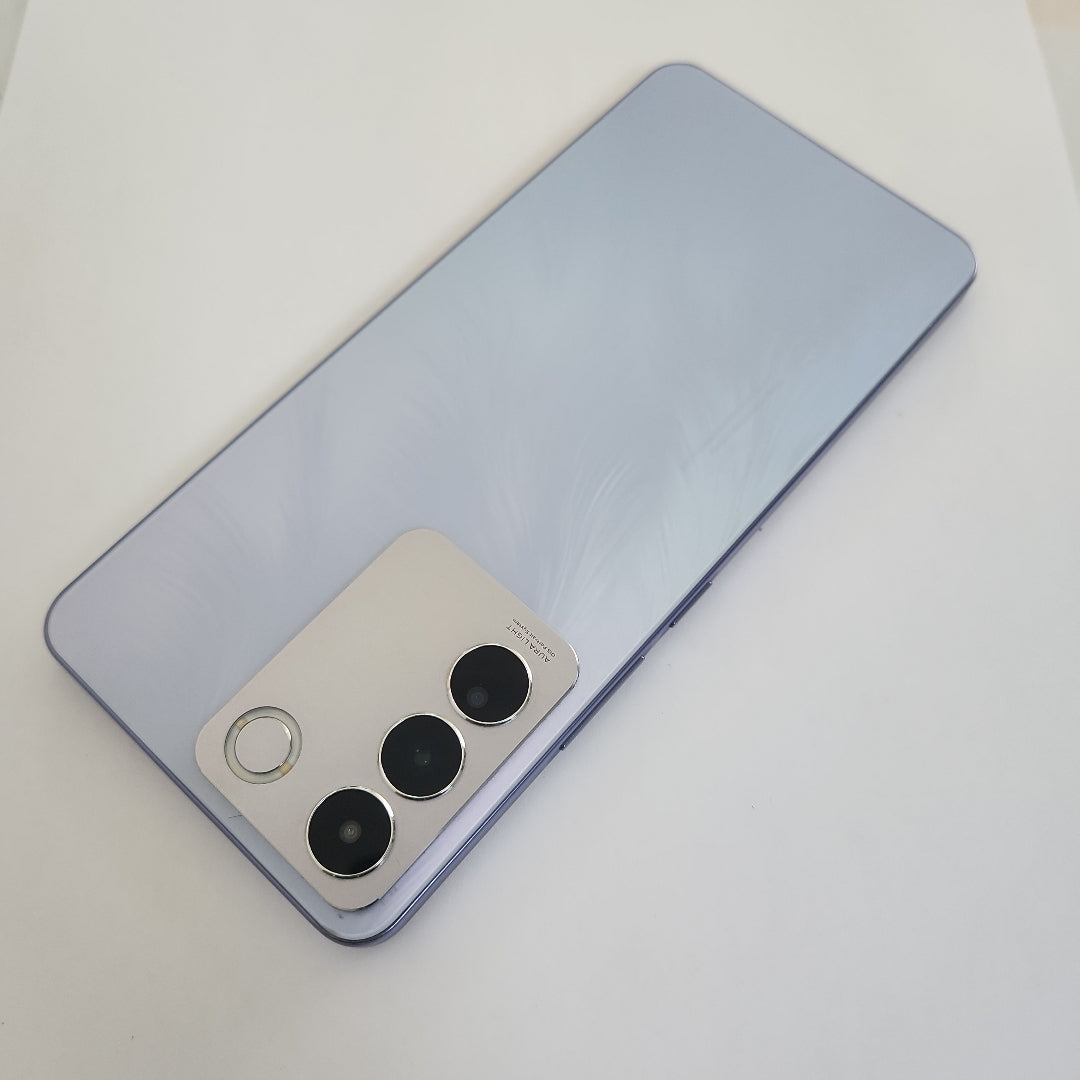 CELULAR VIVO V25E V2242 (2022) 256 GB 8 GB RAM (SEMINUEVO)