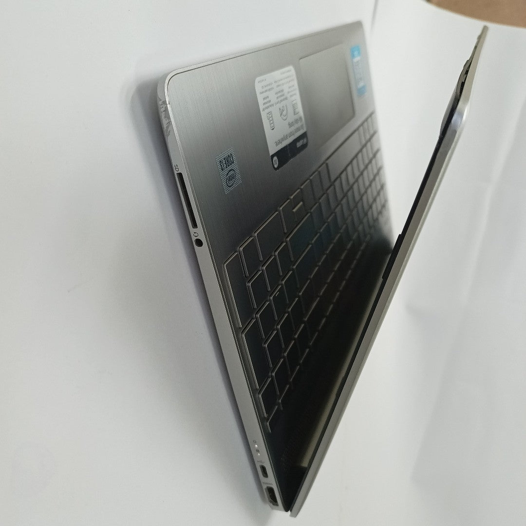 LAPTOP HP 15-DY1031WM (2020) 256 GB SSD 8 GB RAM (SEMINUEVO)