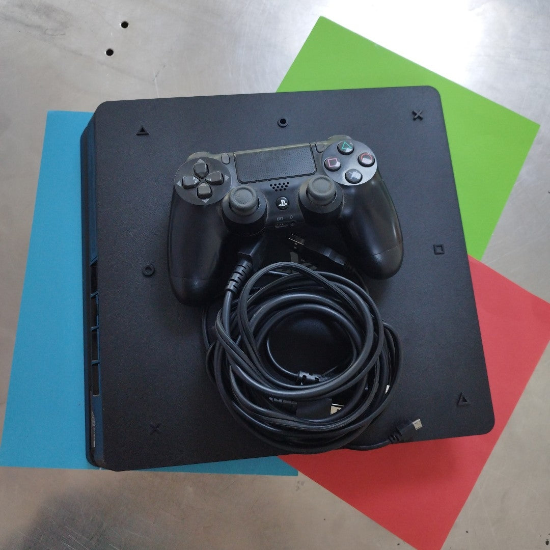 CONSOLA DE VIDEOJUEGO SONY PS4 1 TB (SEMINUEVO)