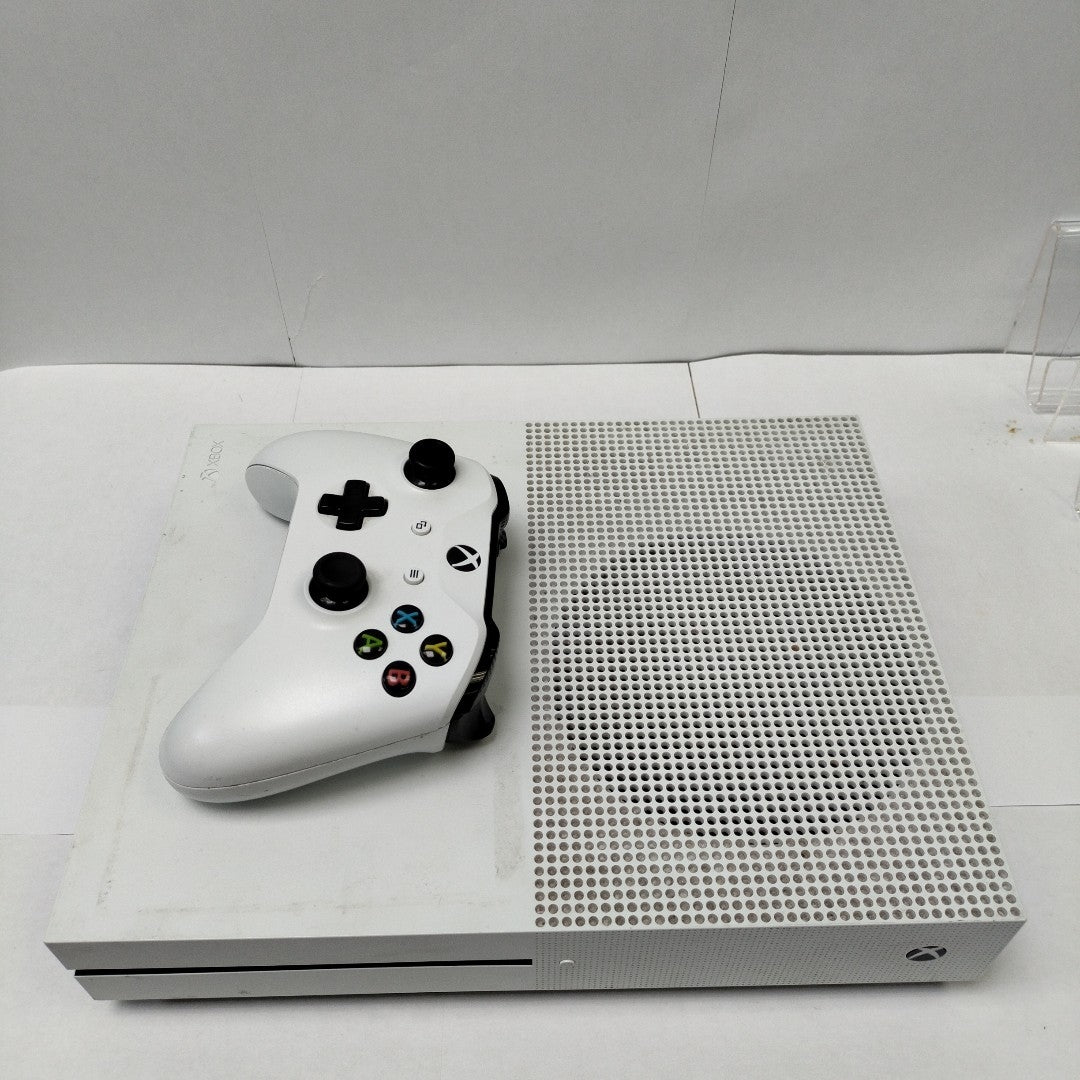 CONSOLA DE VIDEOJUEGO MICROSOFT XBOX ONE S 1 TB (SEMINUEVO)