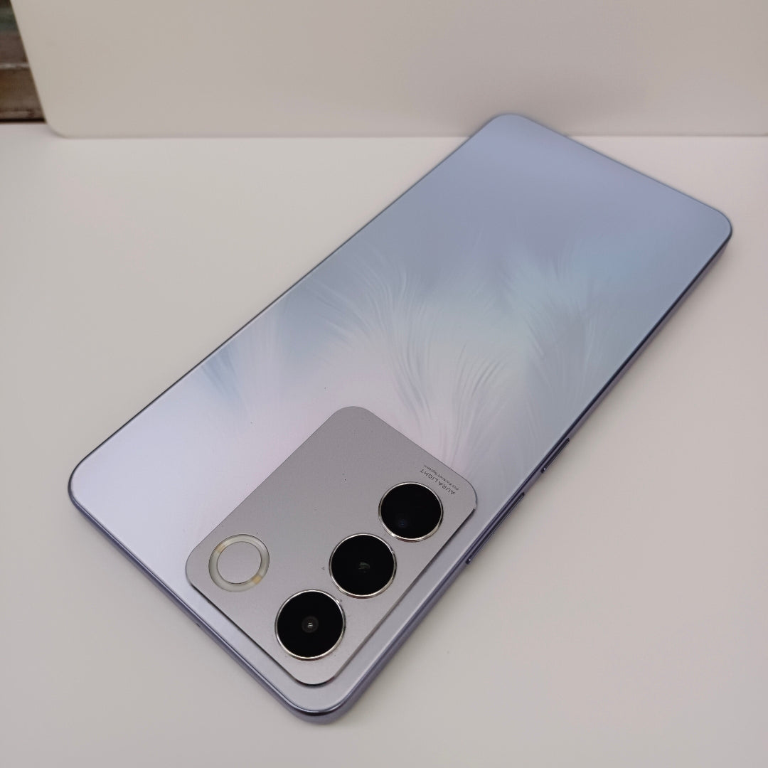 CELULAR VIVO V25E V2242 (2022) 256 GB 8 GB RAM (SEMINUEVO)