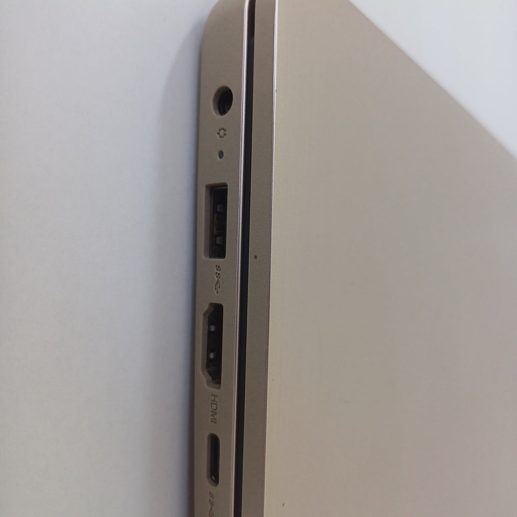 LAPTOP LENOVO IDEAPAD 3 14ITL6 (2023) 1 TB + 256 GB SSD 8 GB RAM (SEMINUEVO)