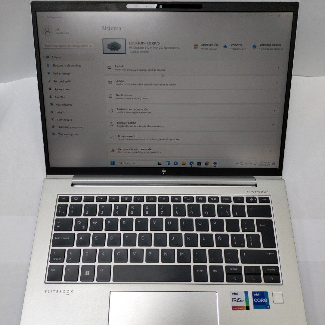 LAPTOP HP ELITEBOOK 840 G10 (2024) 256 GB SSD 16 GB RAM (SEMINUEVO)