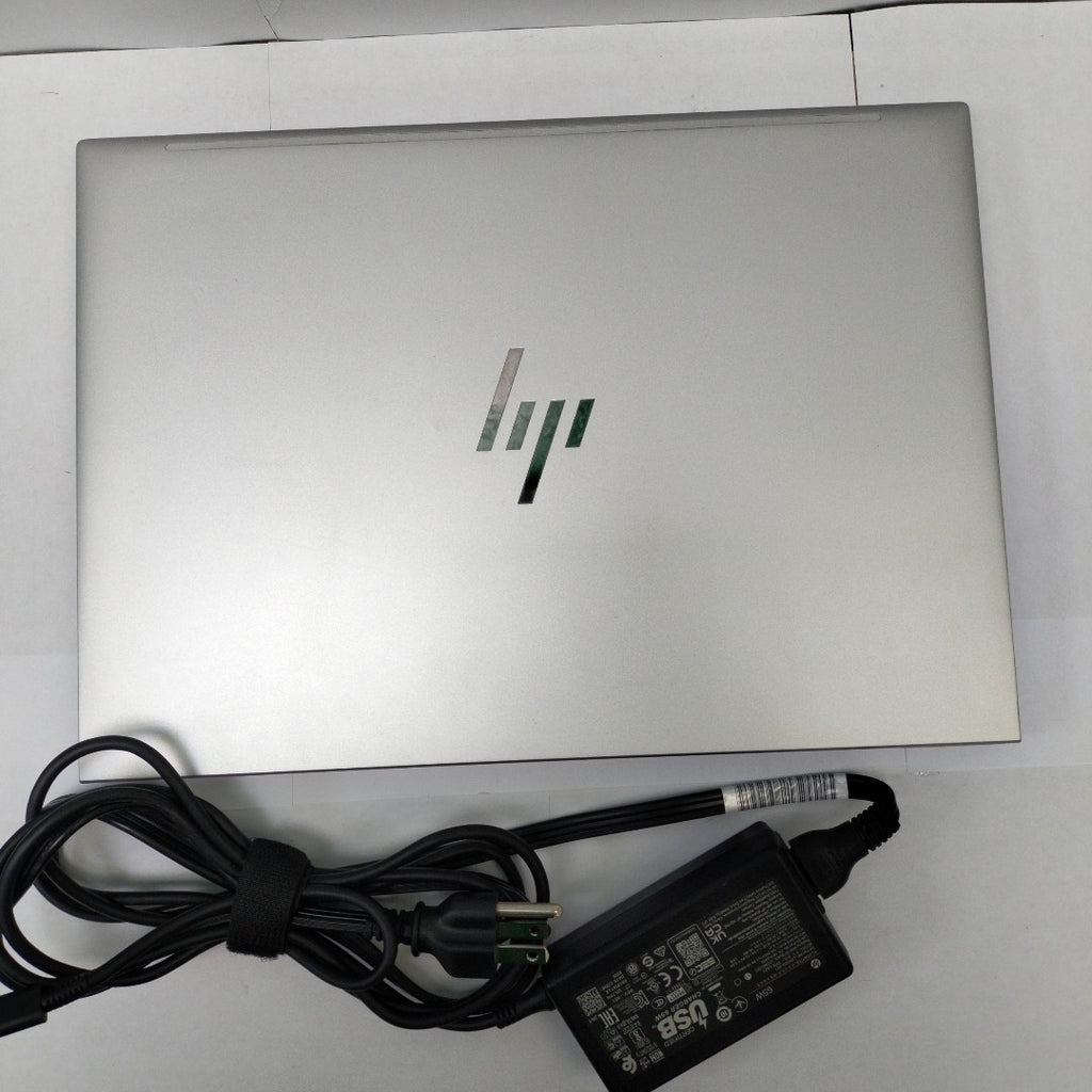 LAPTOP HP ELITEBOOK 840 G10 (2024) 256 GB SSD 16 GB RAM (SEMINUEVO)