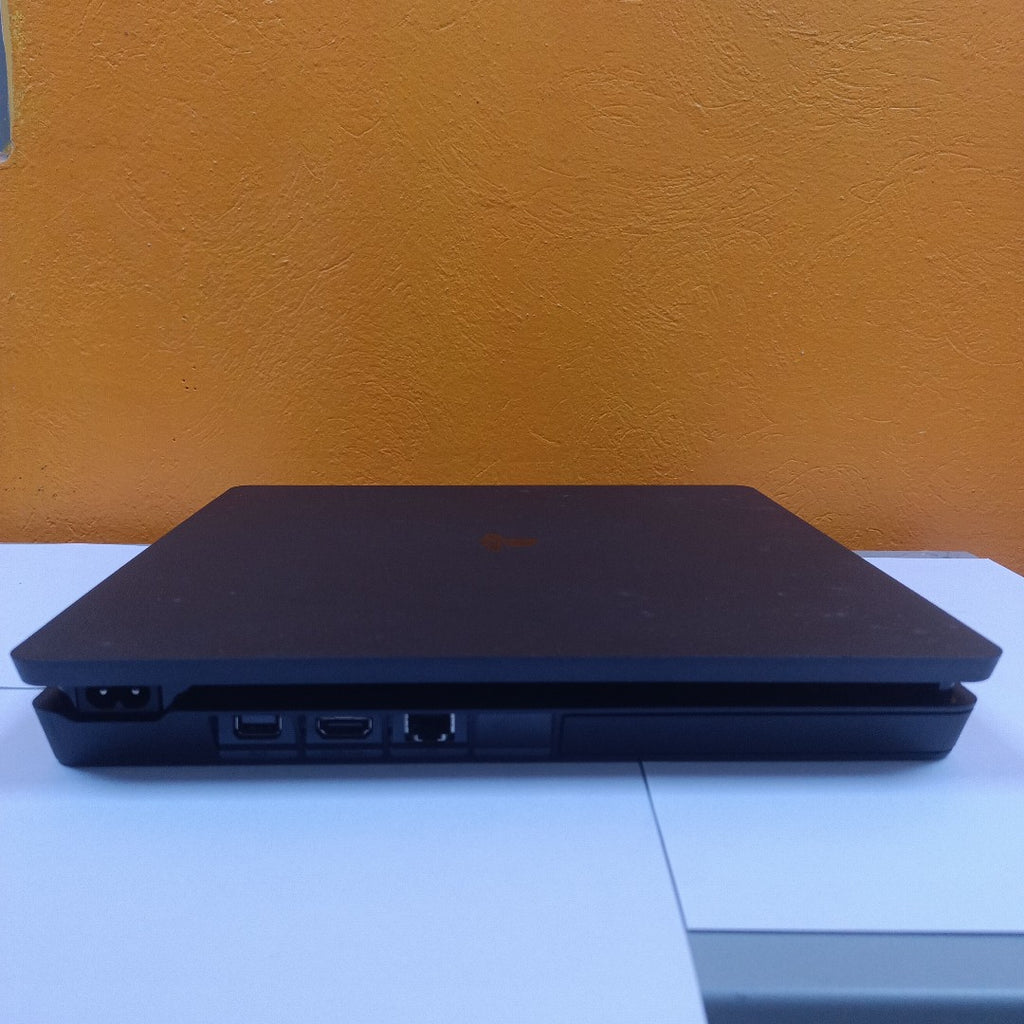CONSOLA DE VIDEOJUEGO SONY PS4 1 TB (SEMINUEVO)