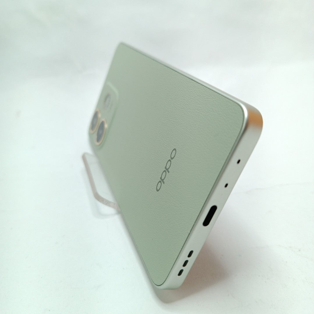 CELULAR OPPO  A5 PRO CPH2711 (2025) 256 GB 8 GB RAM (SEMINUEVO)