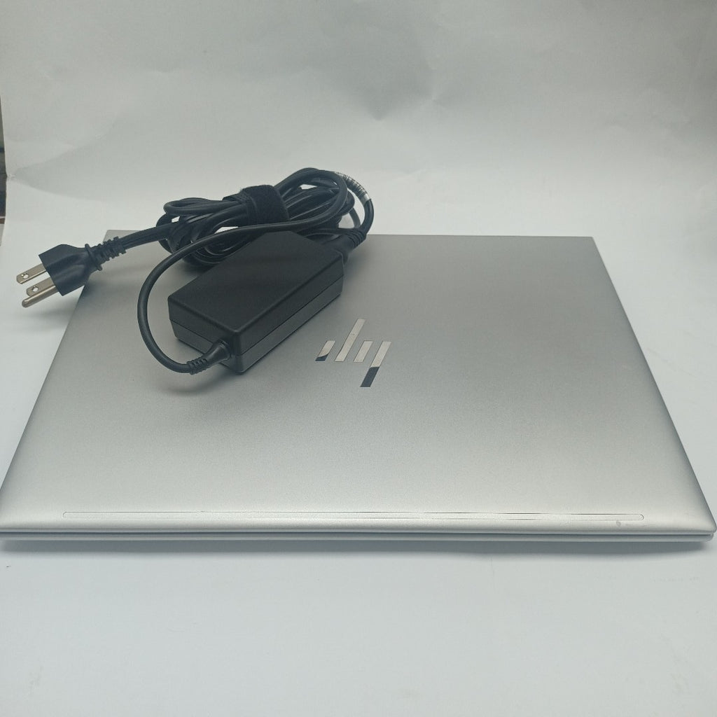 LAPTOP HP ELITEBOOK 840 G10 (2024) 256 GB SSD 16 GB RAM (SEMINUEVO)