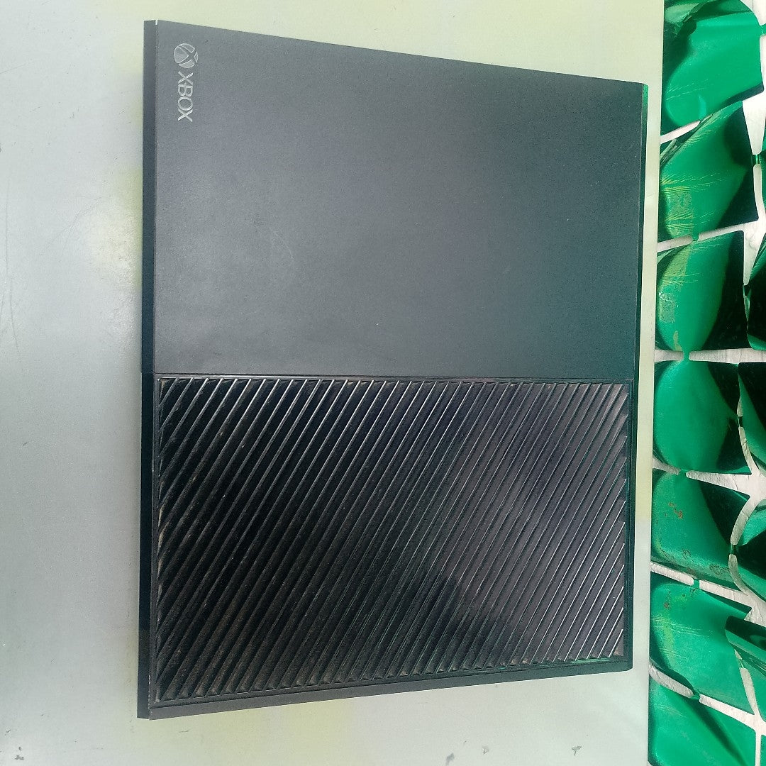 CONSOLA DE VIDEOJUEGO MICROSOFT XBOX ONE 1 TB (SEMINUEVO)