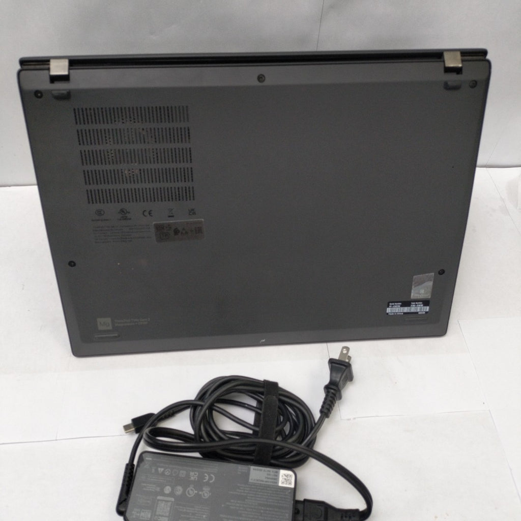 LAPTOP LENOVO THINKPAD T14S GEN 3 (2022) 512 GB SSD 16 GB RAM (SEMINUEVO)