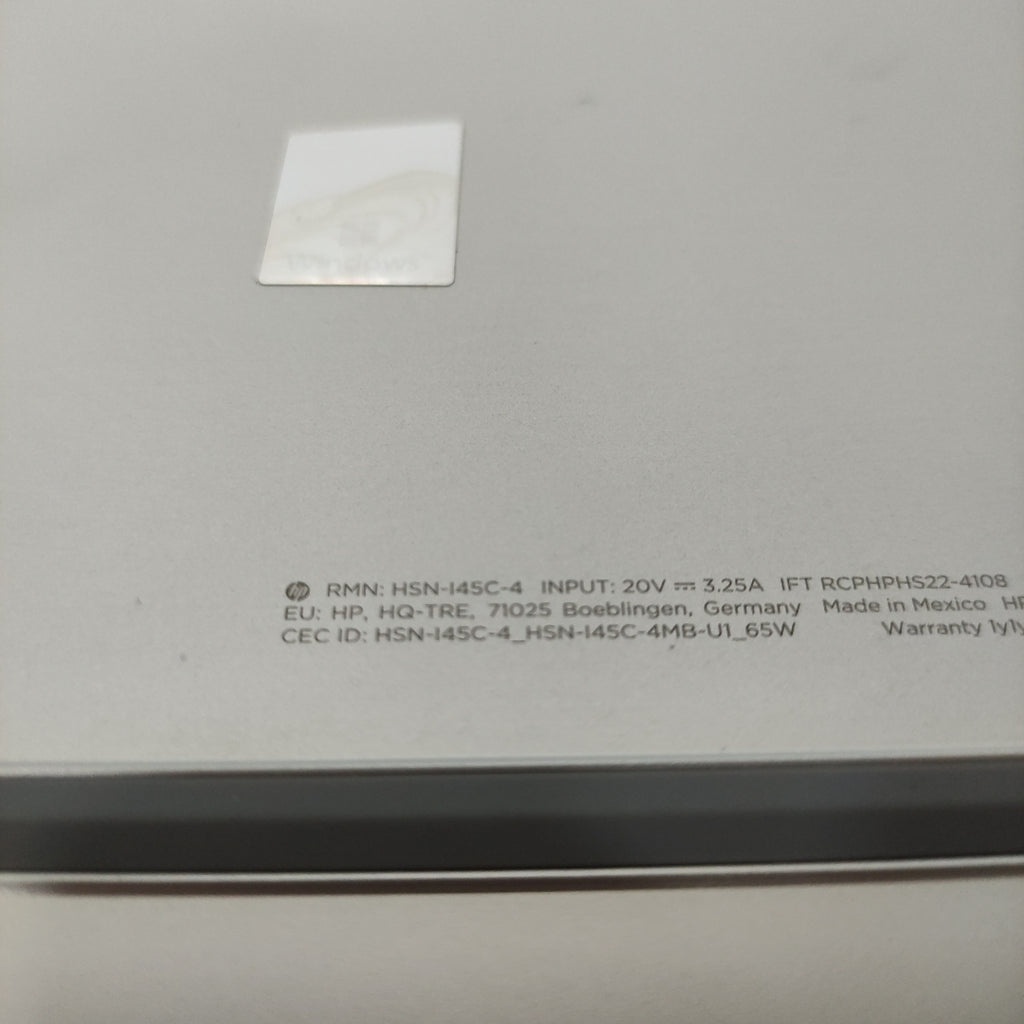 LAPTOP HP ELITEBOOK 840 G10 (2024) 256 GB SSD 16 GB RAM (SEMINUEVO)
