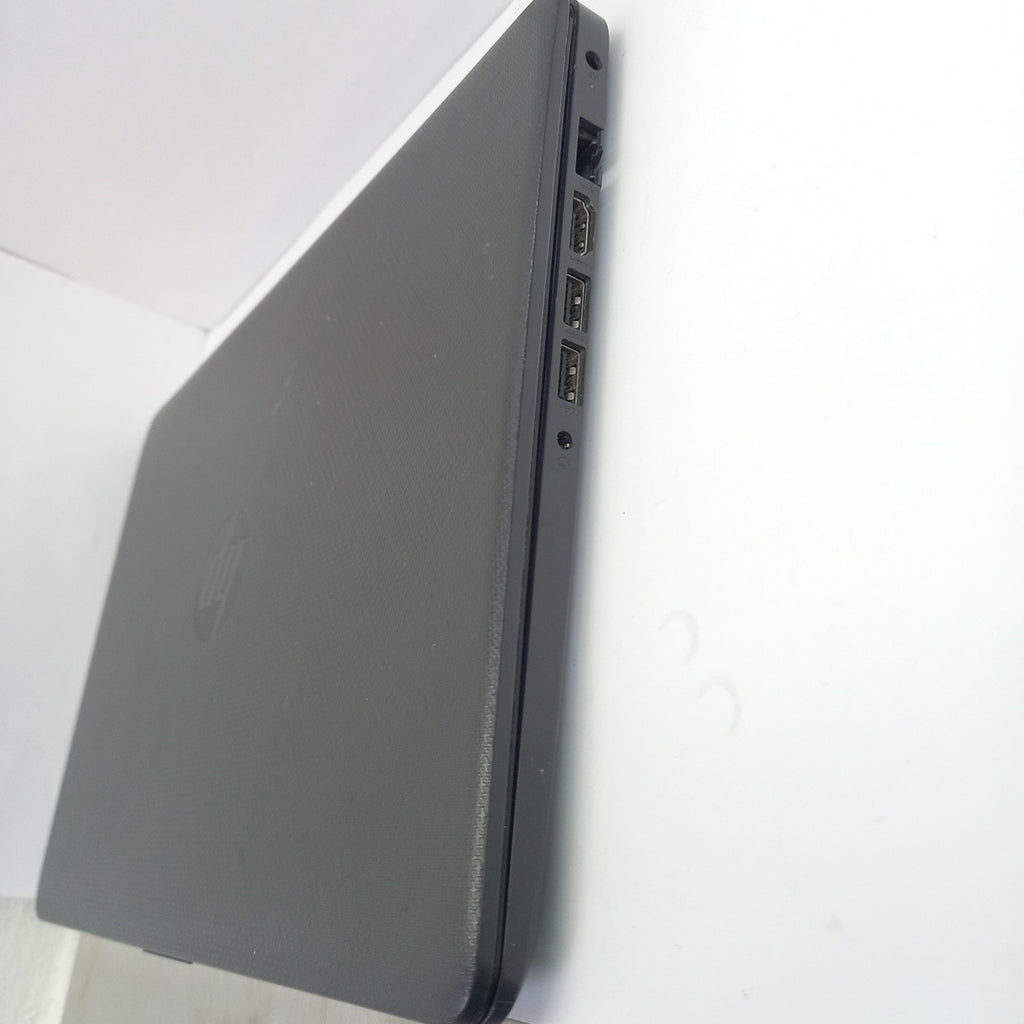 LAPTOP HP 14-CF2505LA (2022) 128 GB SSD 4 GB RAM (SEMINUEVO)