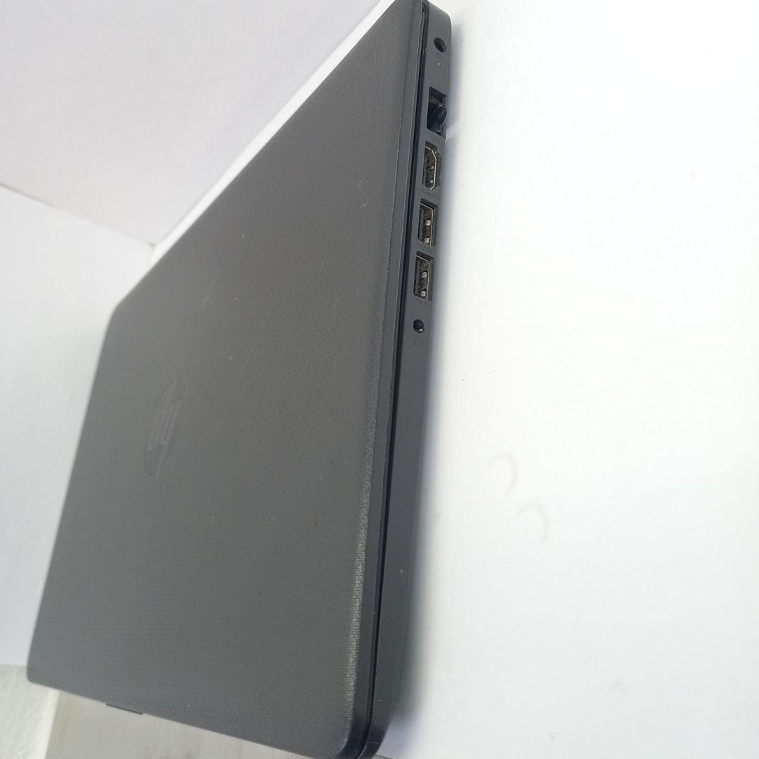 LAPTOP HP 14-CF2505LA (2022) 128 GB SSD 4 GB RAM (SEMINUEVO)