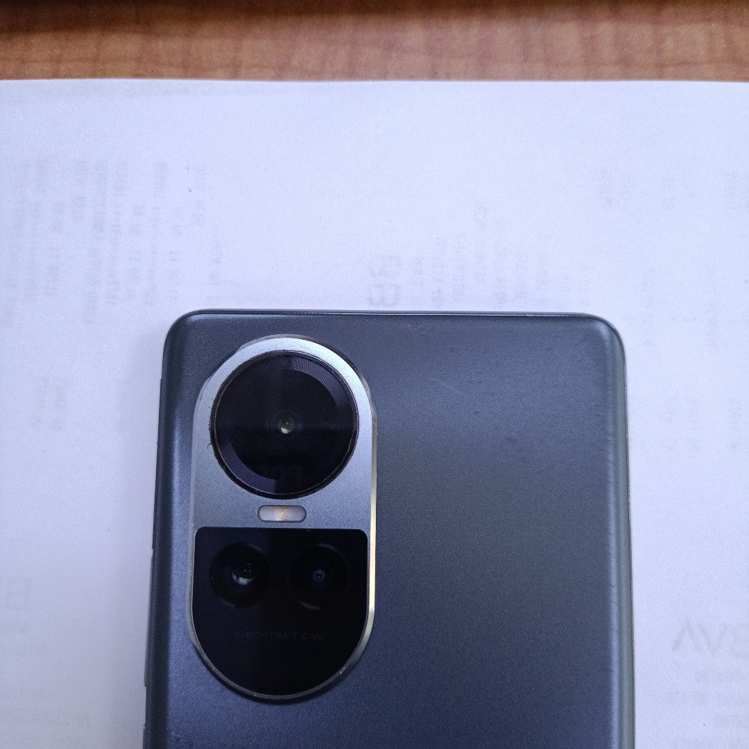 CELULAR OPPO  RENO10 5G CPH2531 (2023) 256 GB 8 GB RAM (SEMINUEVO)