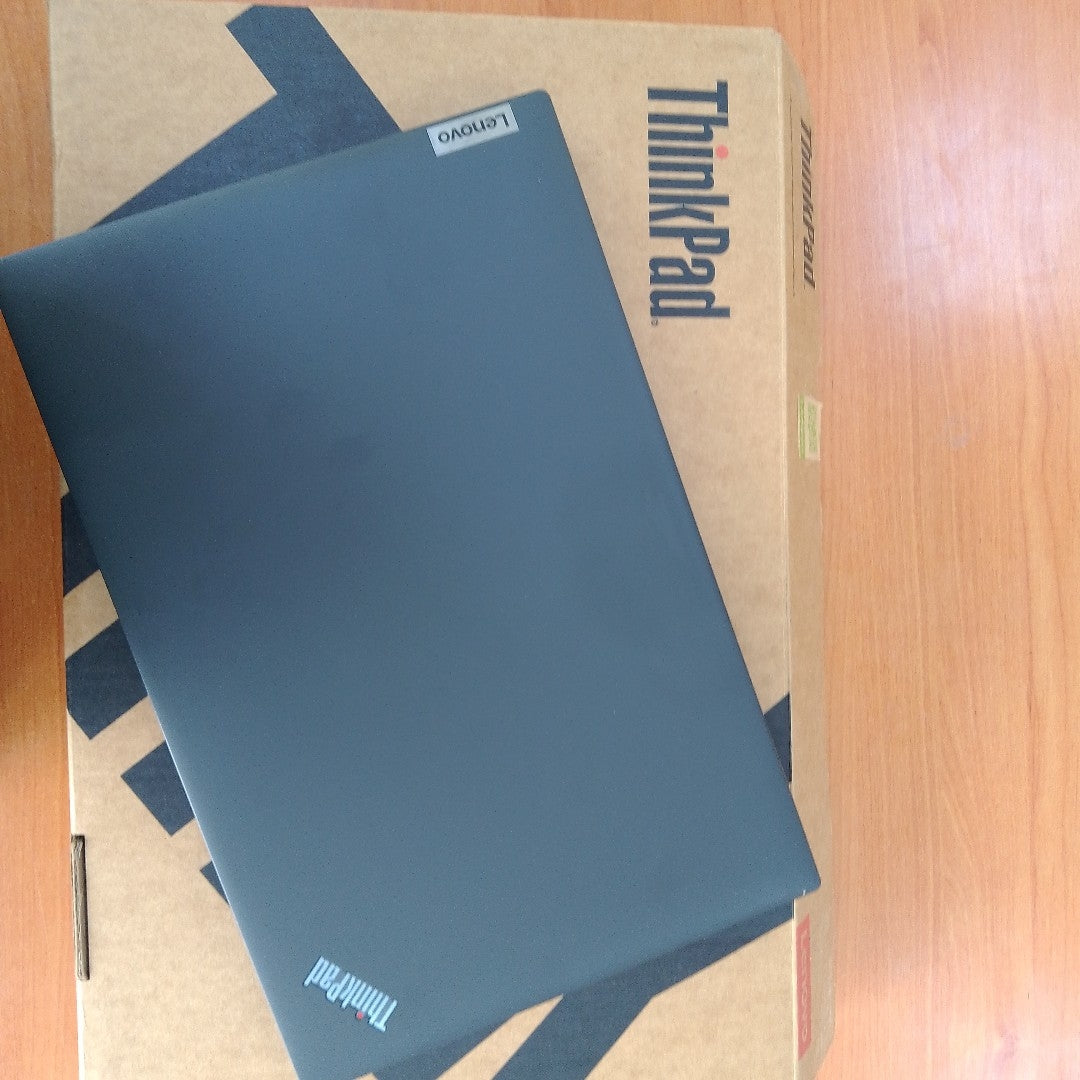 LAPTOP LENOVO THINKPAD L15 GEN 4 (2024) 1 TB 16 GB RAM (SEMINUEVO)