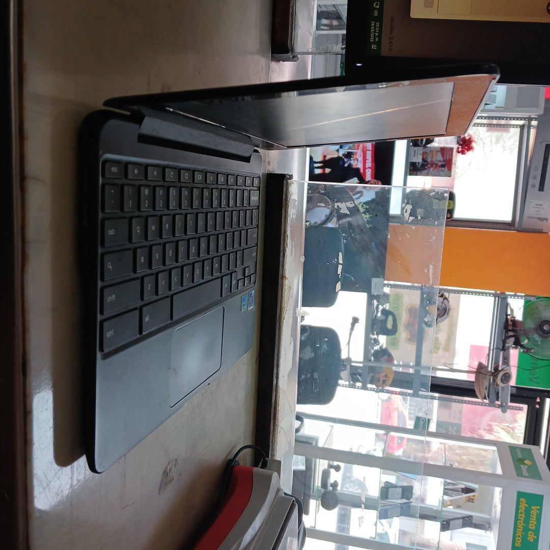 LAPTOP SAMSUNG CHROMEBOOK 3 XE500C13-K04US (2019) 16 GB SSD 4 GB RAM (SEMINUEVO)