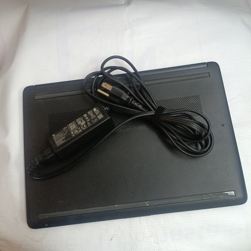 LAPTOP HP 14-DQ0509LA (2023) 128 GB SSD 4 GB RAM (SEMINUEVO)