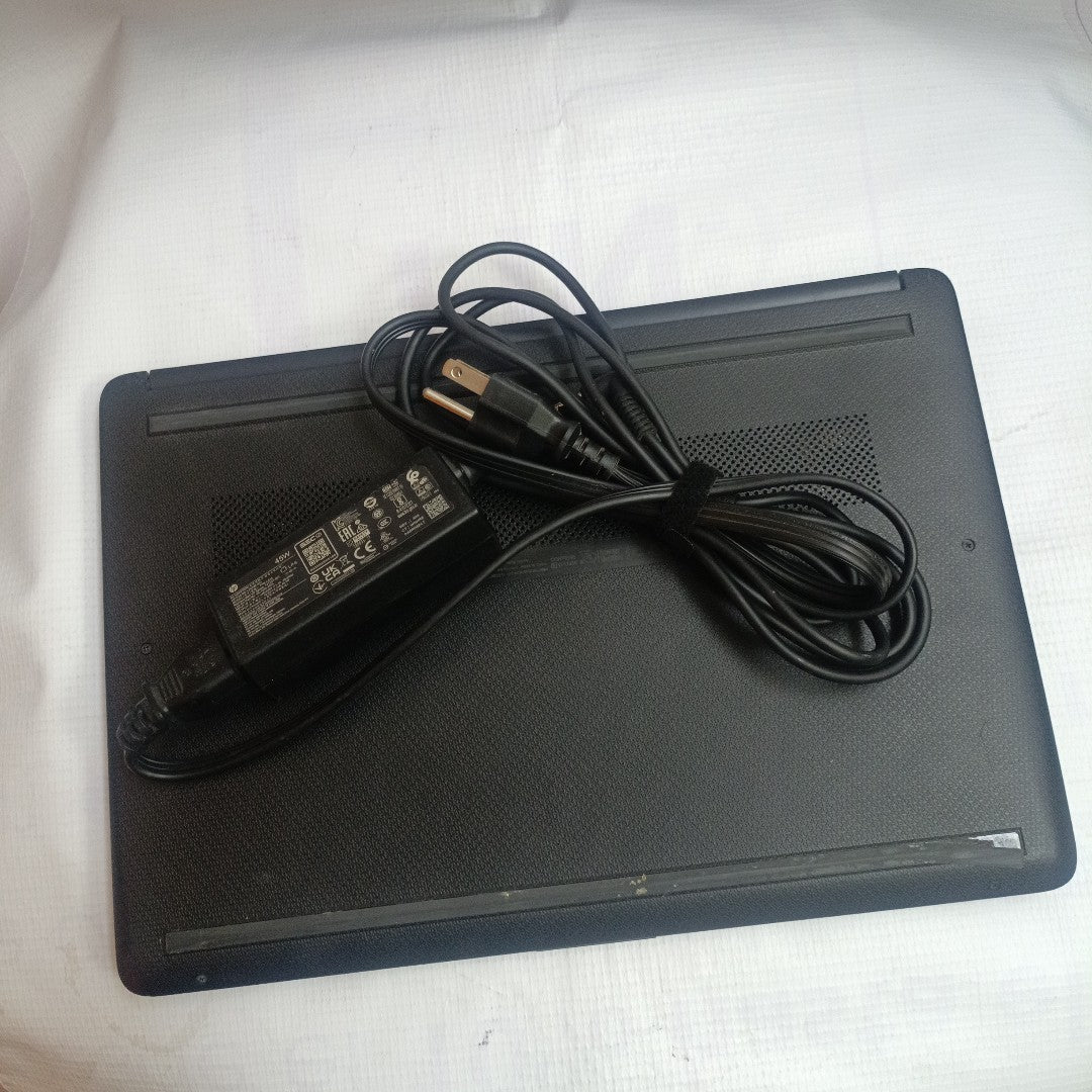 LAPTOP HP 14-DQ0509LA (2023) 128 GB SSD 4 GB RAM (SEMINUEVO)