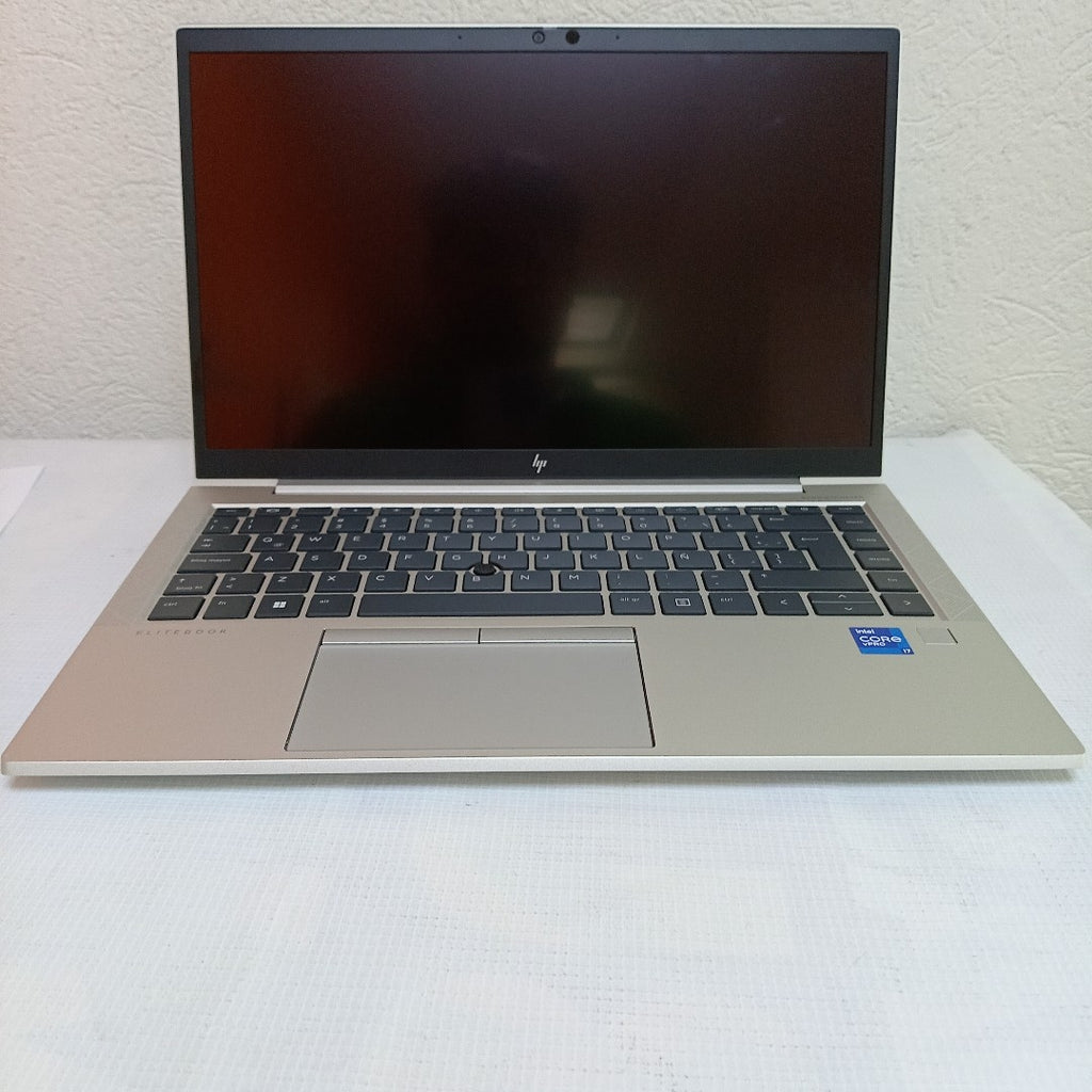 LAPTOP HP ELITEBOOK 840 G8 (2023) 256 GB SSD 16 GB RAM (SEMINUEVO)