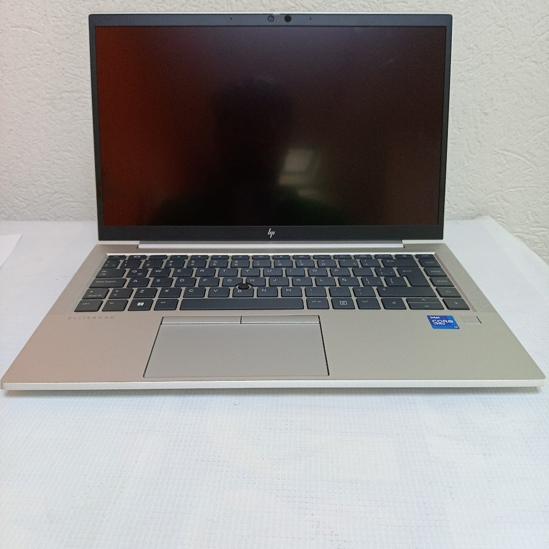 LAPTOP HP ELITEBOOK 840 G8 (2023) 256 GB SSD 16 GB RAM (SEMINUEVO)