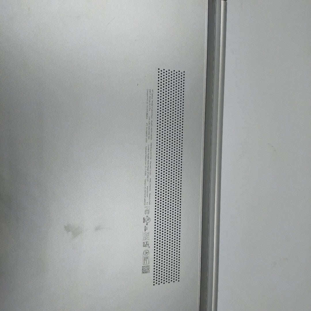 LAPTOP HP 14-DK1025WM (2021) 256 GB SSD 8 GB RAM (SEMINUEVO)