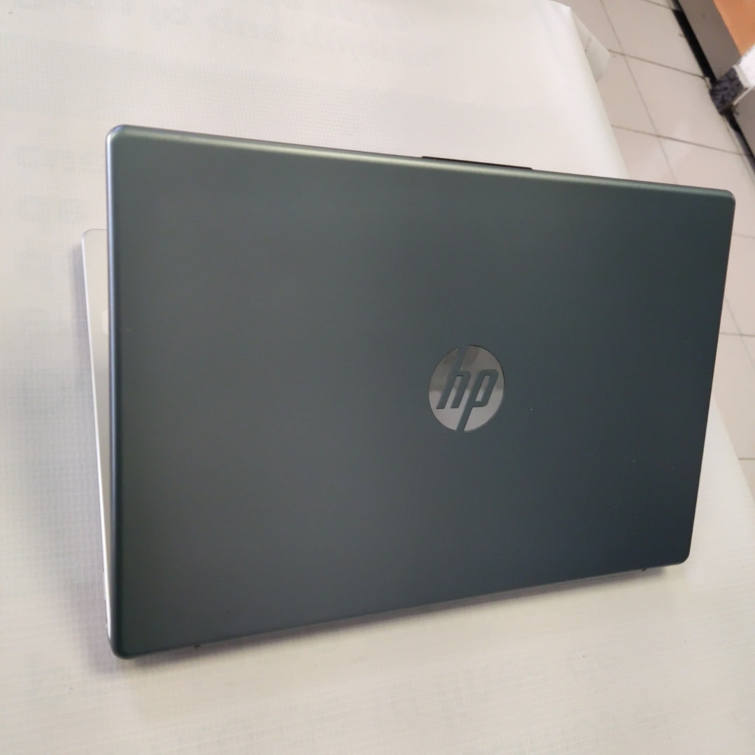 LAPTOP HP 14-EM0001LA (2023) 256 GB SSD 8 GB RAM (SEMINUEVO)