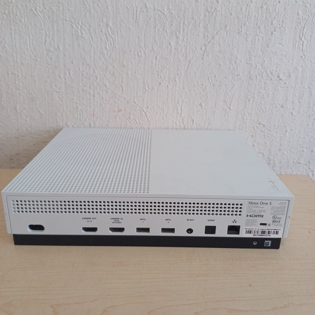 CONSOLA DE VIDEOJUEGO MICROSOFT XBOX ONE S 500 GB  (SEMINUEVO)