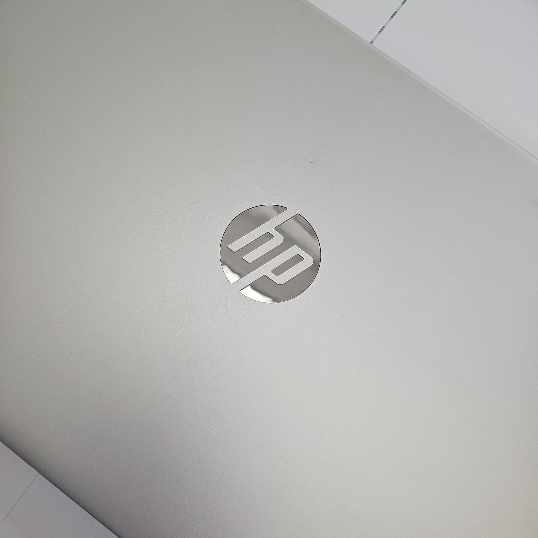 LAPTOP HP NOTEBOOK 15-DY2500LA (2023) 512 GB SSD 8 GB RAM (SEMINUEVO)