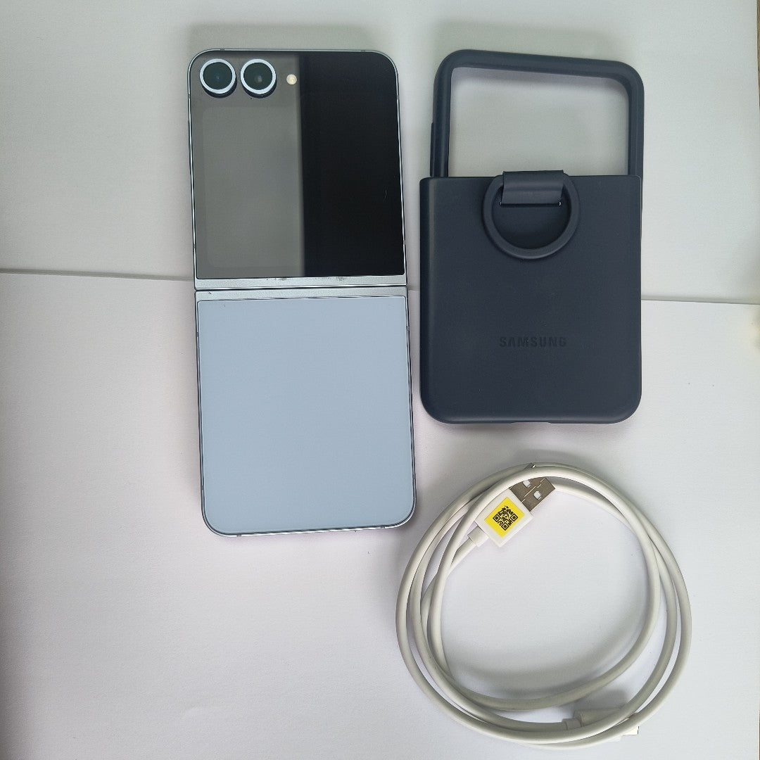 CELULAR SAMSUNG GALAXY Z FLIP6 SM-F741B (2024) 512 GB 12 GB RAM (SEMINUEVO)
