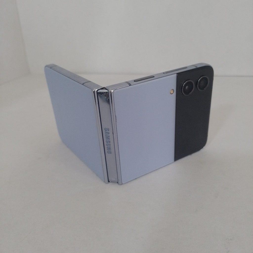 CELULAR SAMSUNG GALAXY Z FLIP4 SM-F721U (2022) 128 GB 8 GB RAM (SEMINUEVO)