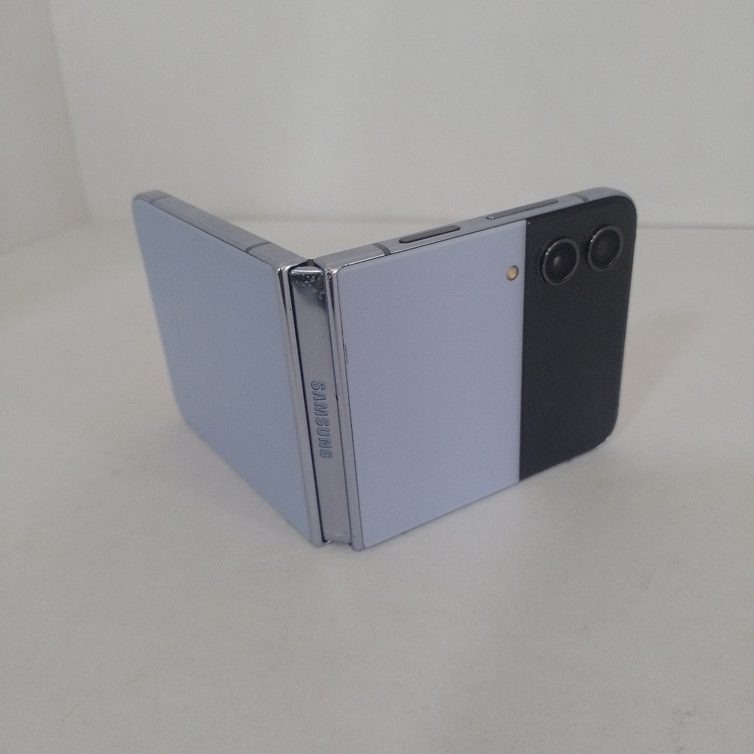 CELULAR SAMSUNG GALAXY Z FLIP4 SM-F721U (2022) 128 GB 8 GB RAM (SEMINUEVO)