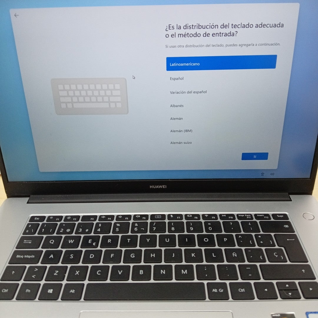 LAPTOP HUAWEI MATEBOOK D15 BOH-WAQ9R (2020) 1 TB + 256 GB SSD 8 GB RAM (SEMINUEVO)