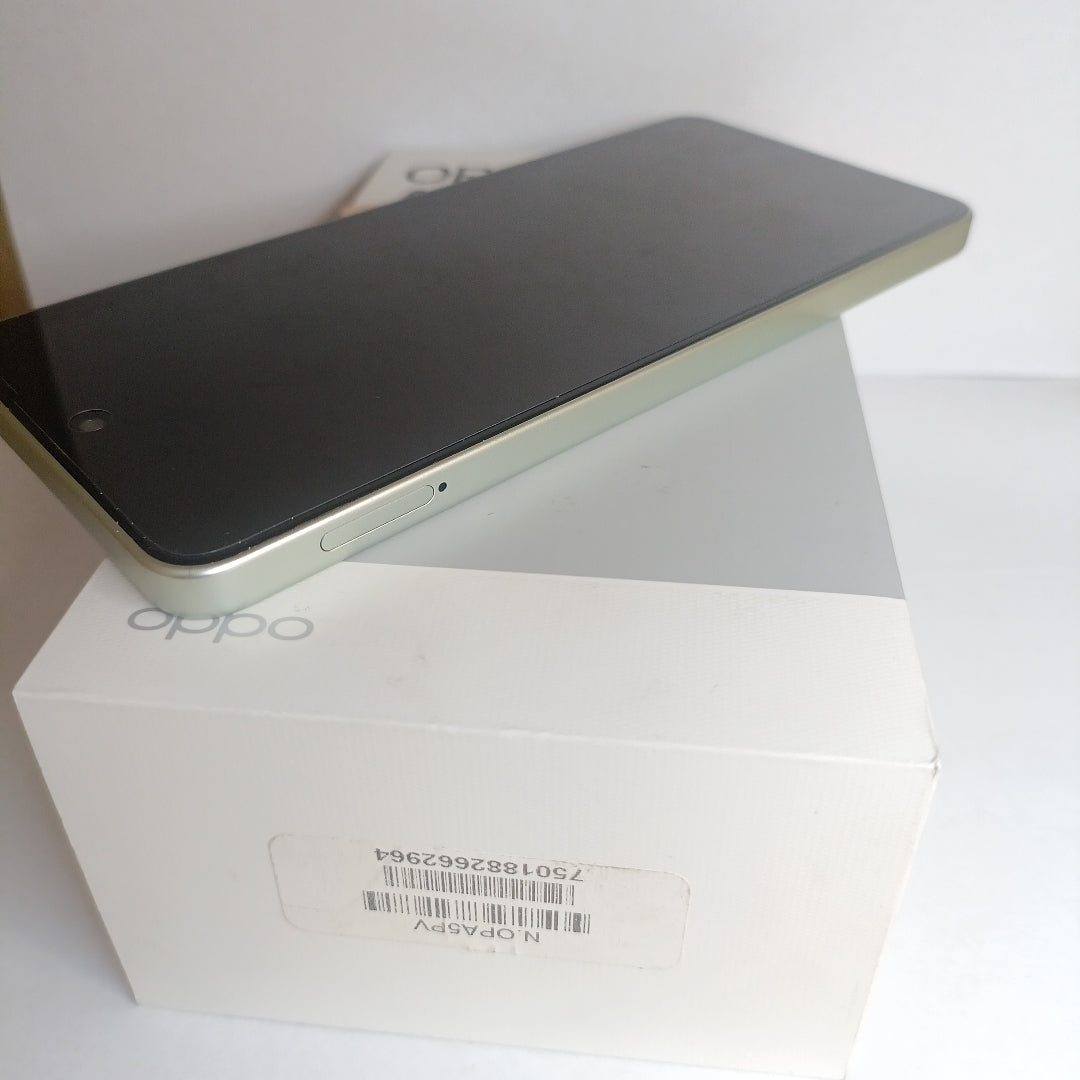 CELULAR OPPO  A5 PRO CPH2711 (2025) 256 GB 8 GB RAM (SEMINUEVO)