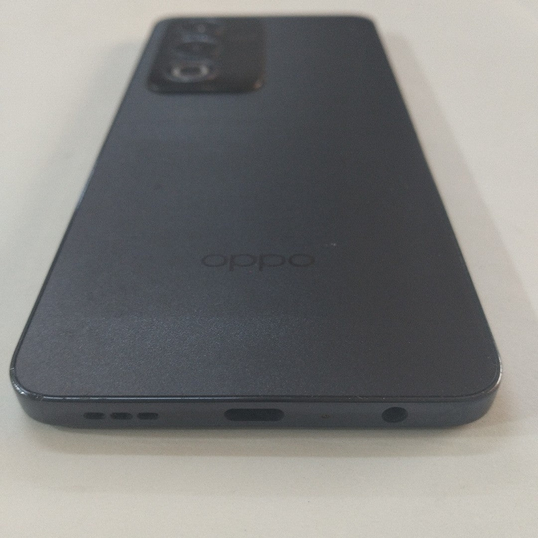 CELULAR OPPO  A80 5G CPH2639 (2024) 256 GB 8 GB RAM (SEMINUEVO)