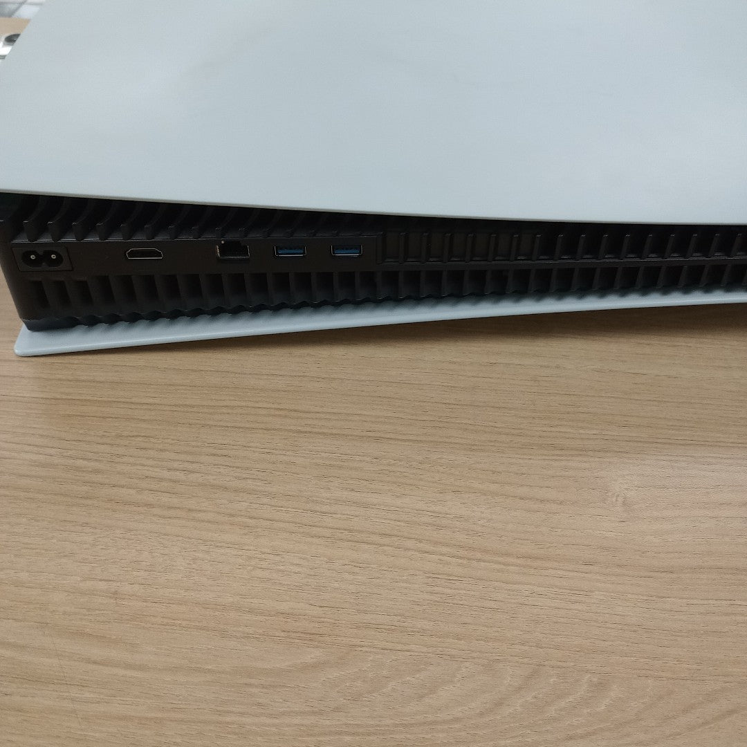 CONSOLA DE VIDEOJUEGO SONY PS5 825 SSD (SEMINUEVO)