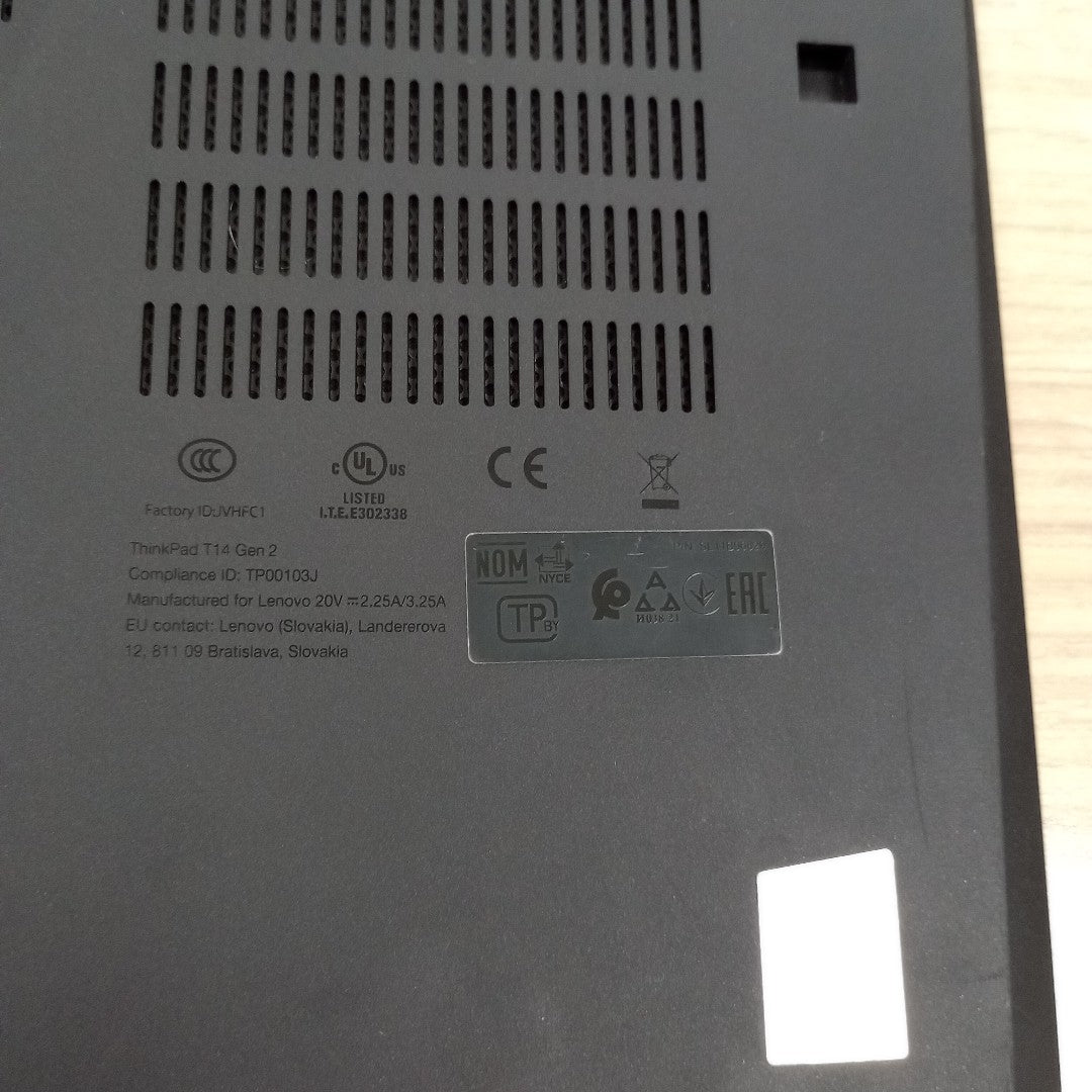LAPTOP LENOVO THINKPAD T14 GEN 2 (2022) 512 GB SSD 16 GB RAM (SEMINUEVO)
