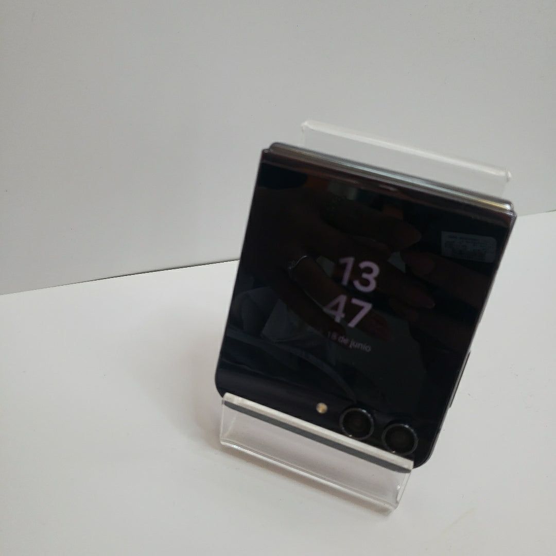 CELULAR SAMSUNG GALAXY Z FLIP 5 SM-F731B (2023) 256 GB 8 GB RAM (SEMINUEVO)