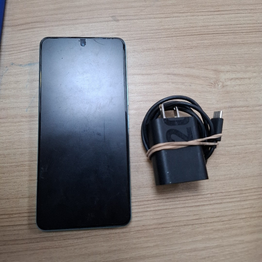 CELULAR VIVO Y36 V2247 256 GB 8 GB RAM (SEMINUEVO)