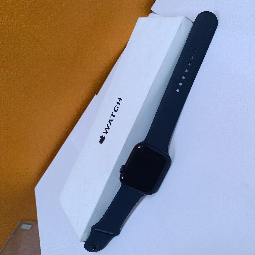 SMARTWATCH APPLE SE 2 ALUMINIO A2723 44 MM GPS (SEMINUEVO)