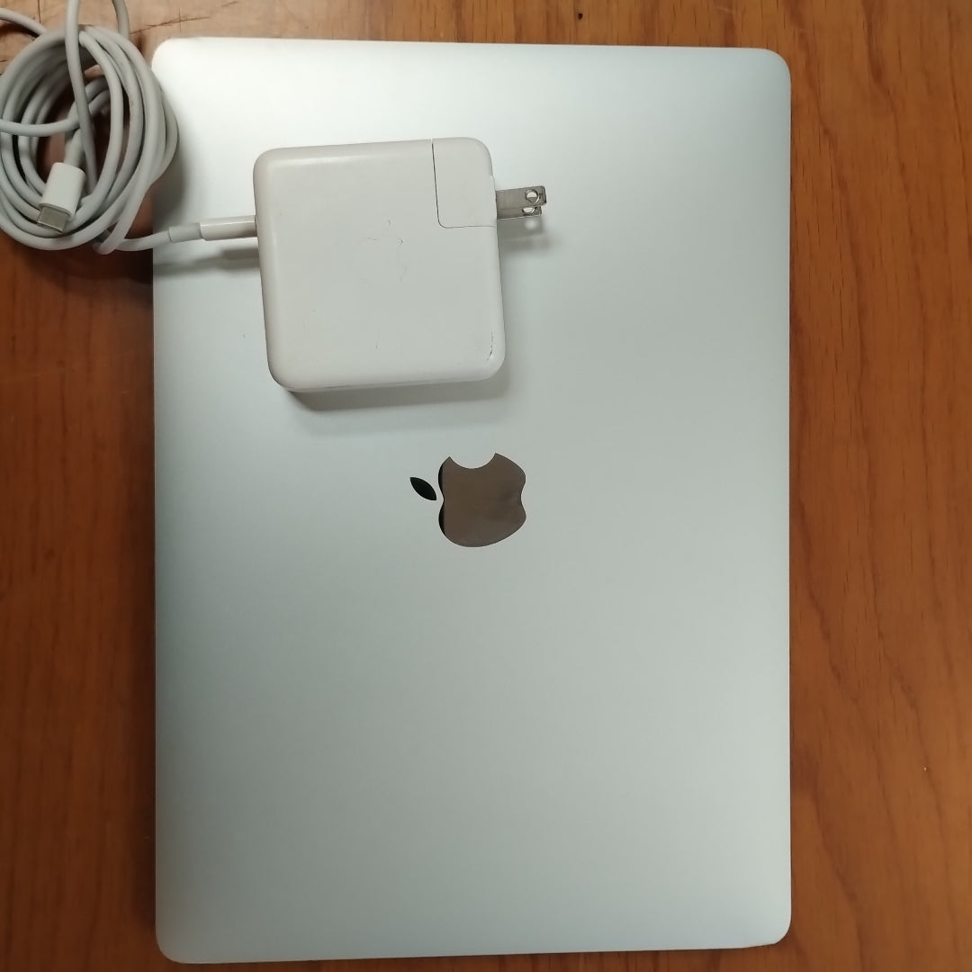 LAPTOP APPLE MACBOOK PRO 13" 2020 2.0 A2251 1 TB SSD 16 GB RAM (SEMINUEVO)