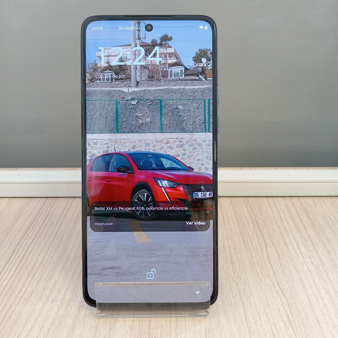 CELULAR MOTOROLA MOTO G84 XT2347-1 (2023) 256 GB 8 GB RAM (SEMINUEVO)