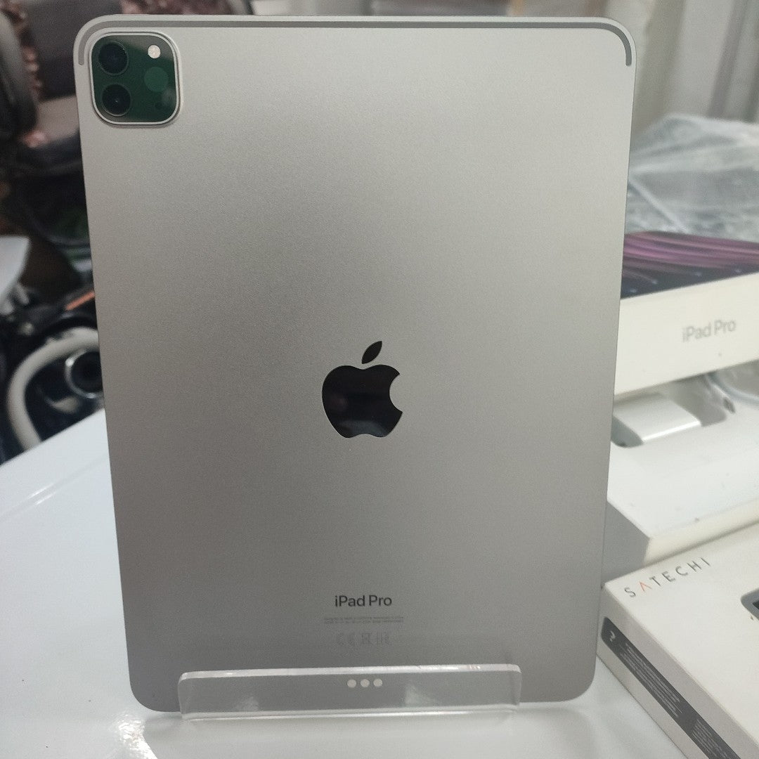 TABLETA APPLE IPAD PRO 4 11" A2759 512 GB 8 GB RAM (SEMINUEVO)