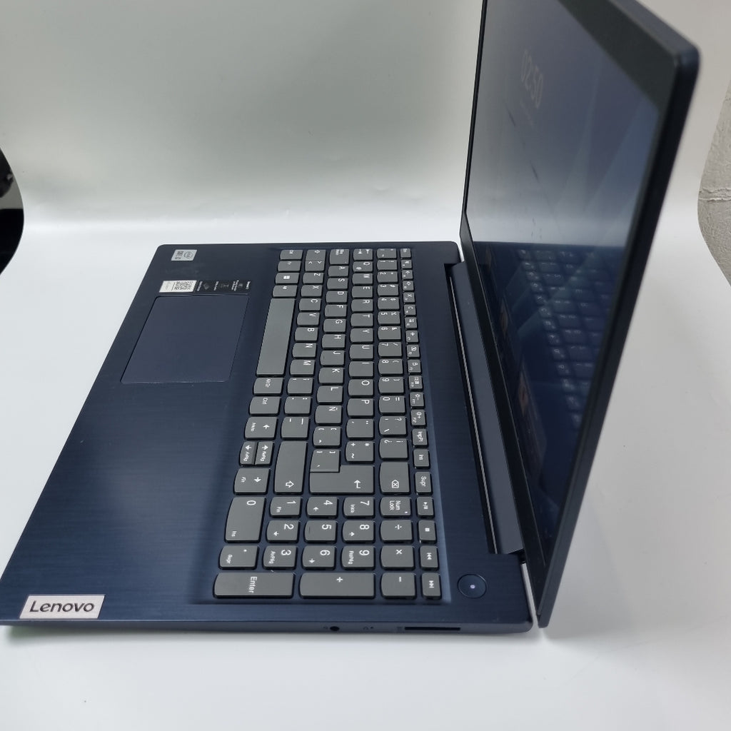 LAPTOP LENOVO IDEAPAD 3 15IML05 (2022) 1 TB + 128 GB SSD 8 GB RAM (SEMINUEVO)