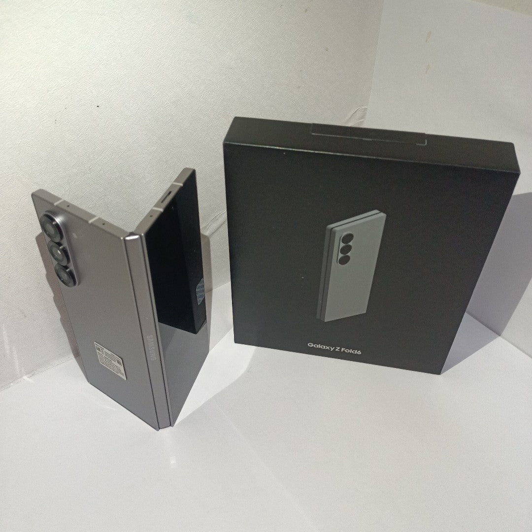 CELULAR SAMSUNG GALAXY Z FOLD6 SM-F956B 512 GB 12 GB RAM (SEMINUEVO)