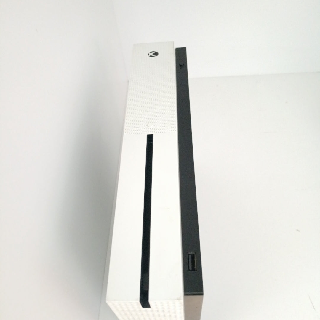 CONSOLA DE VIDEOJUEGO MICROSOFT XBOX ONE S 1 TB (SEMINUEVO)