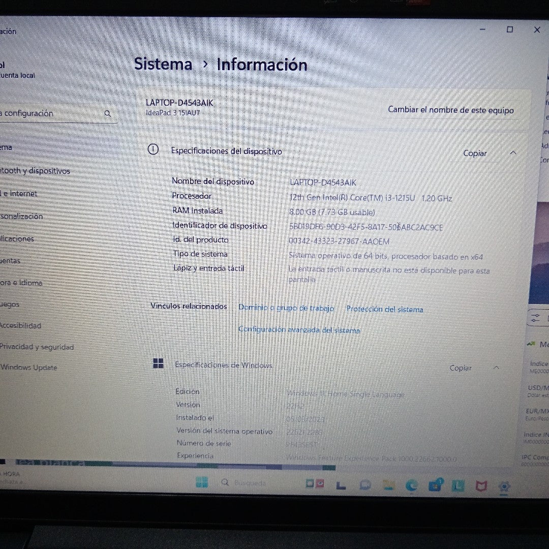 LAPTOP LENOVO IDEAPAD 3 15IAU7 (2022) 512 GB SSD 8 GB RAM (SEMINUEVO)